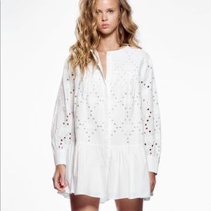 *NWT* Zara Short Dress With Openwork Embroidery Size M